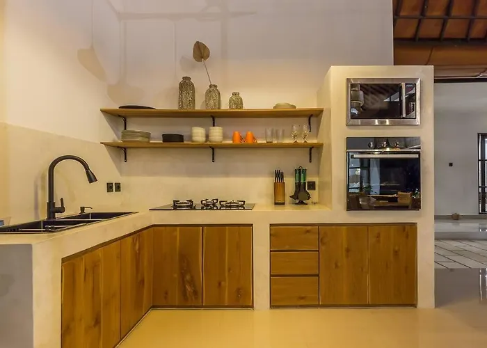 Charming 3 Bedrooms Walking Distance ヴィラ *